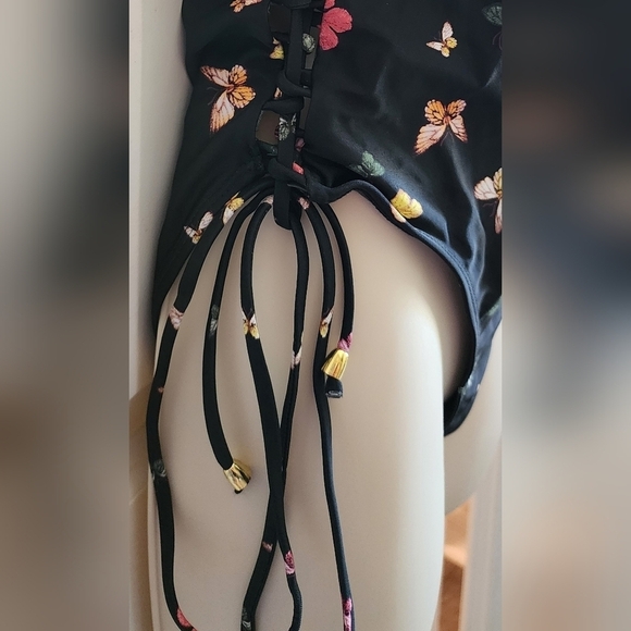 Cyn & Luca Swim Butterfly One Piece Swimsuit Women's M Black - Picture 4 of 9